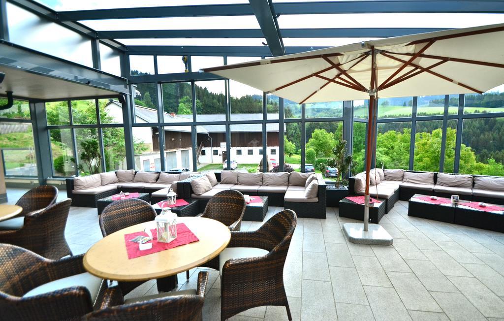 Отель G.H. Knoll "Proellhofer" Cafe Bar Hills Фладниц-ан-дер-Тайхальм Экстерьер фото